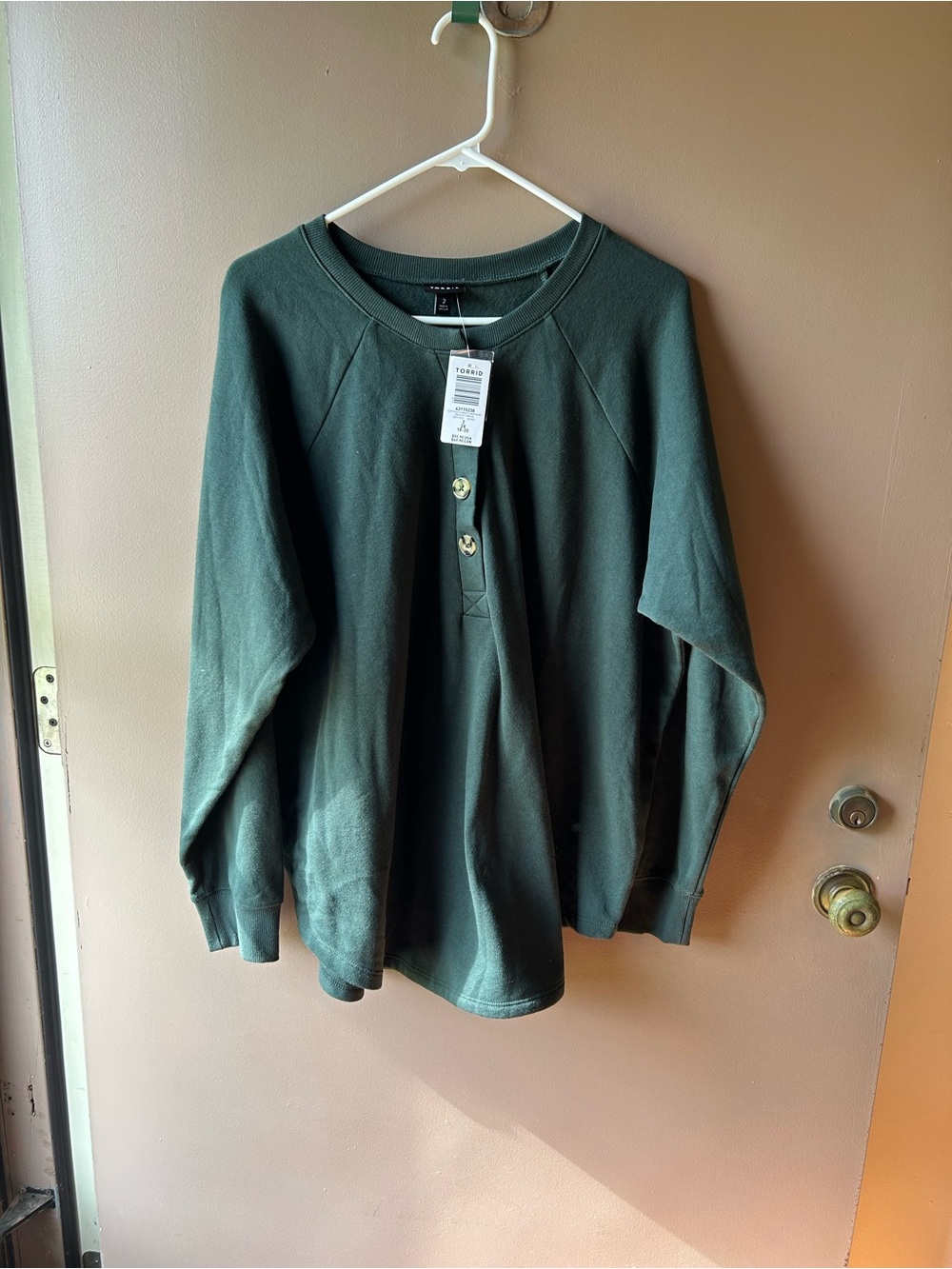 Torrid Sweater size: 2x (18-20) NWT